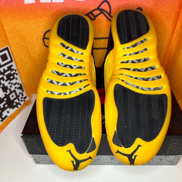 Jordan 12 Retro University Gold Size 11.5M Pre-loved - Picture 7 of 7